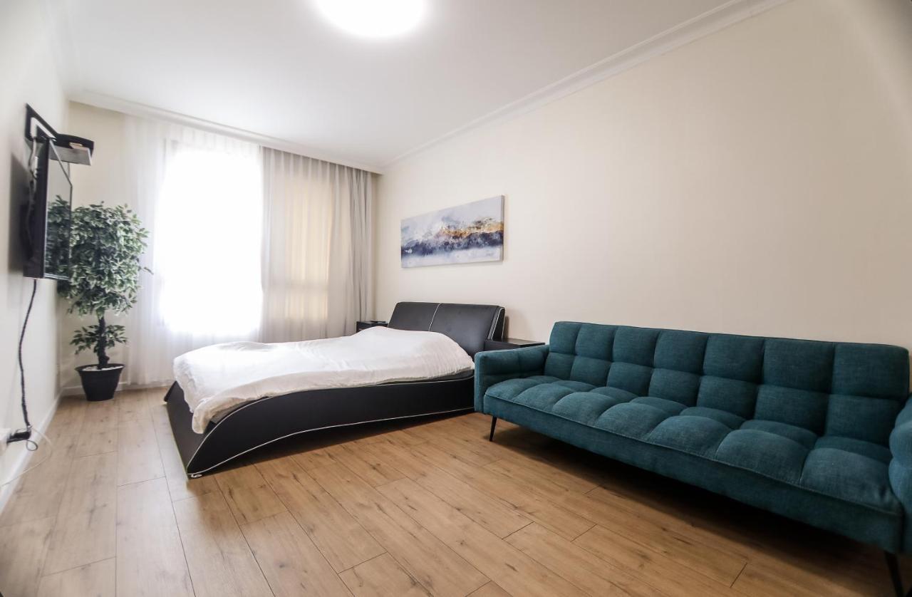 בניין אלמוג - מגדל הים Apartment Haifa Exterior photo