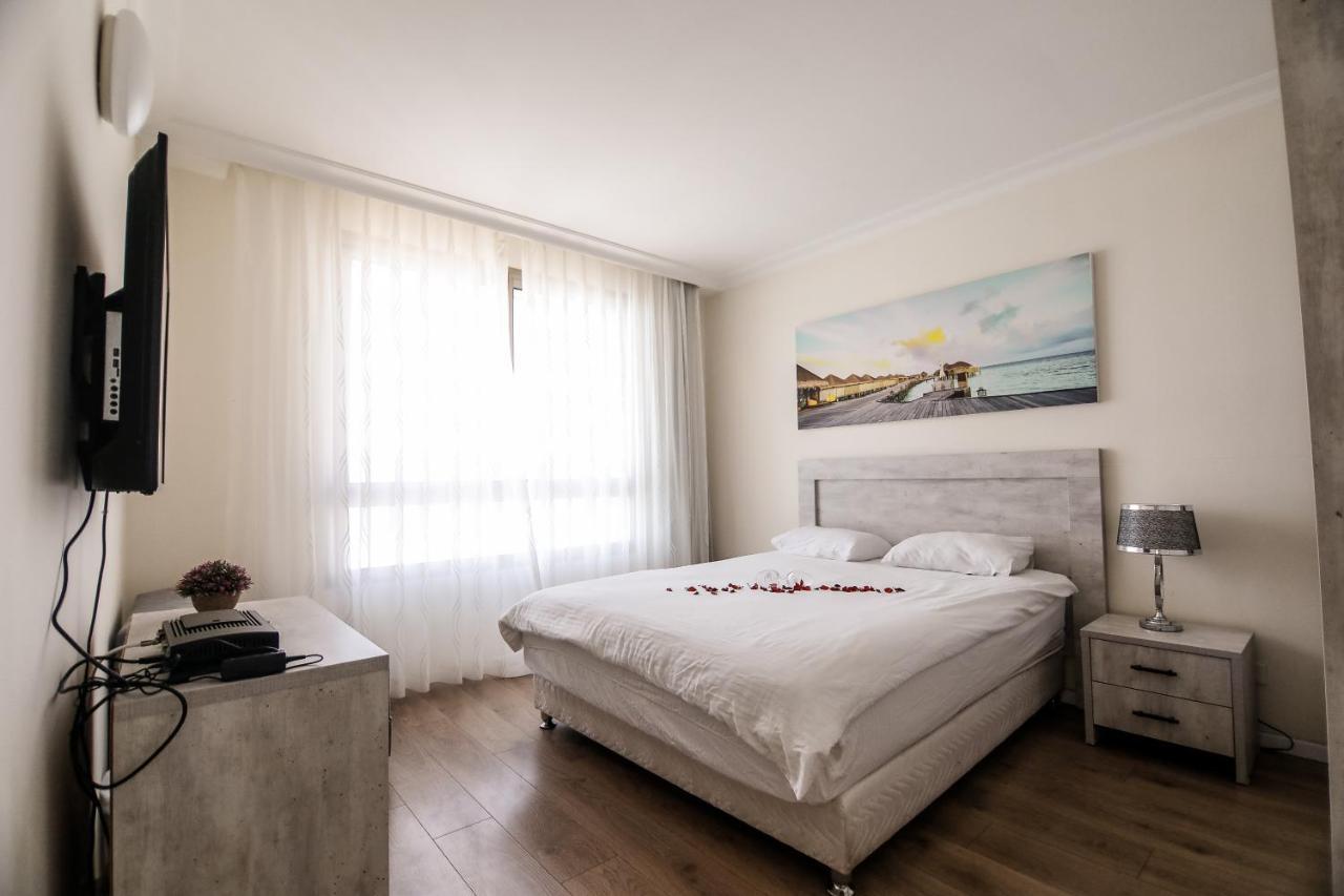 בניין אלמוג - מגדל הים Apartment Haifa Exterior photo
