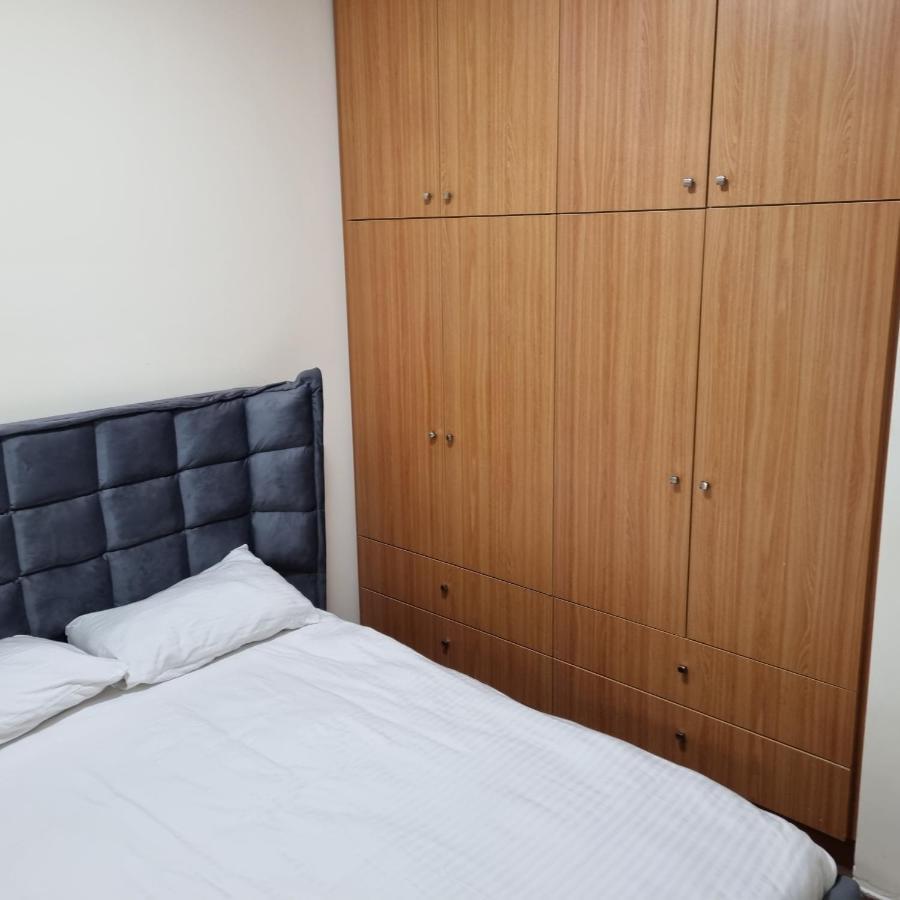 בניין אלמוג - מגדל הים Apartment Haifa Exterior photo